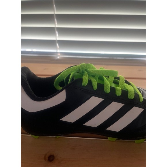 Adidas Kids Soccer Cleats Size 2 - Picture 4 of 7